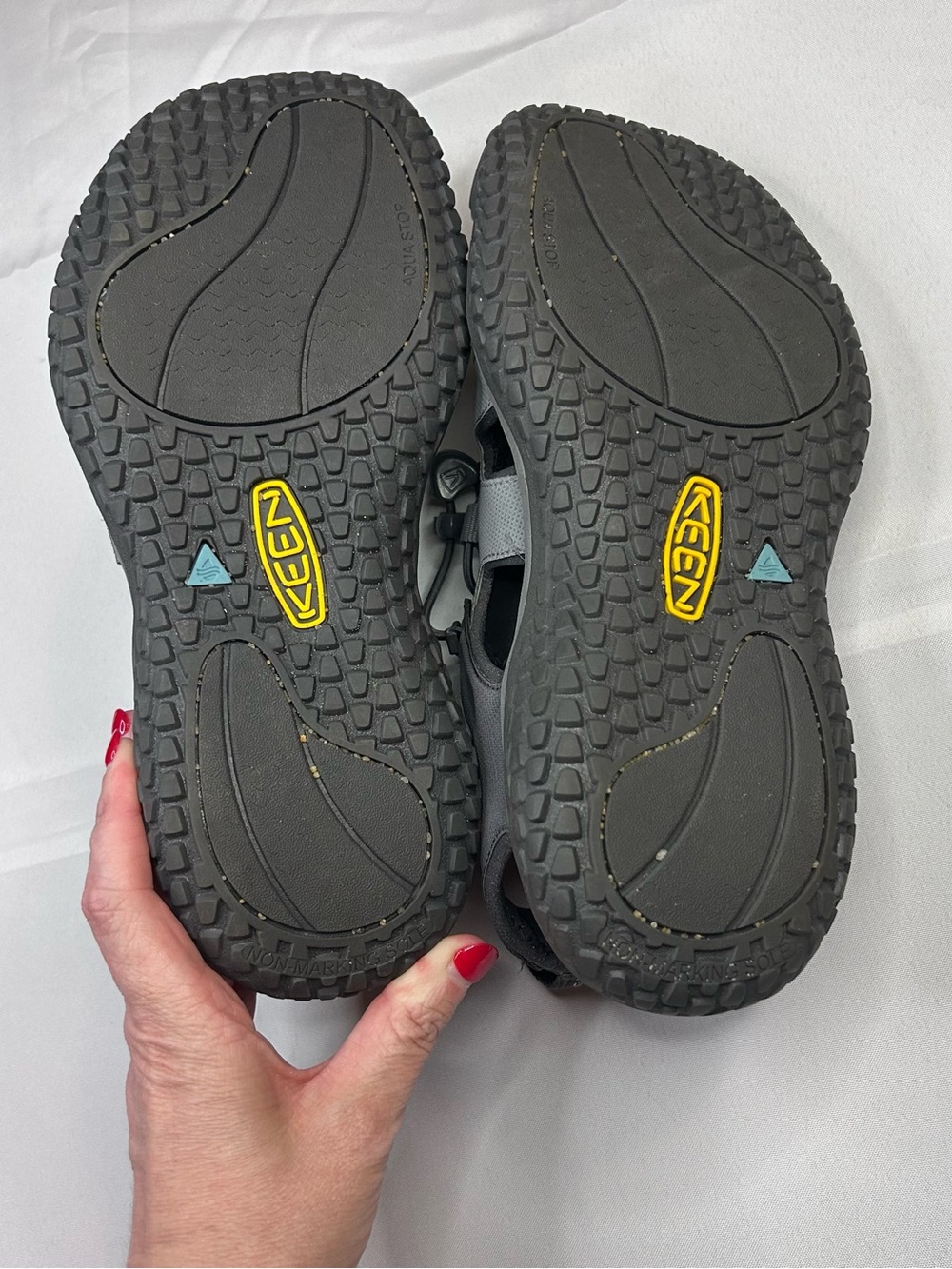 KEEN Men's Grey Black Closed-Toe Water Sandals - Picture 3 of 11